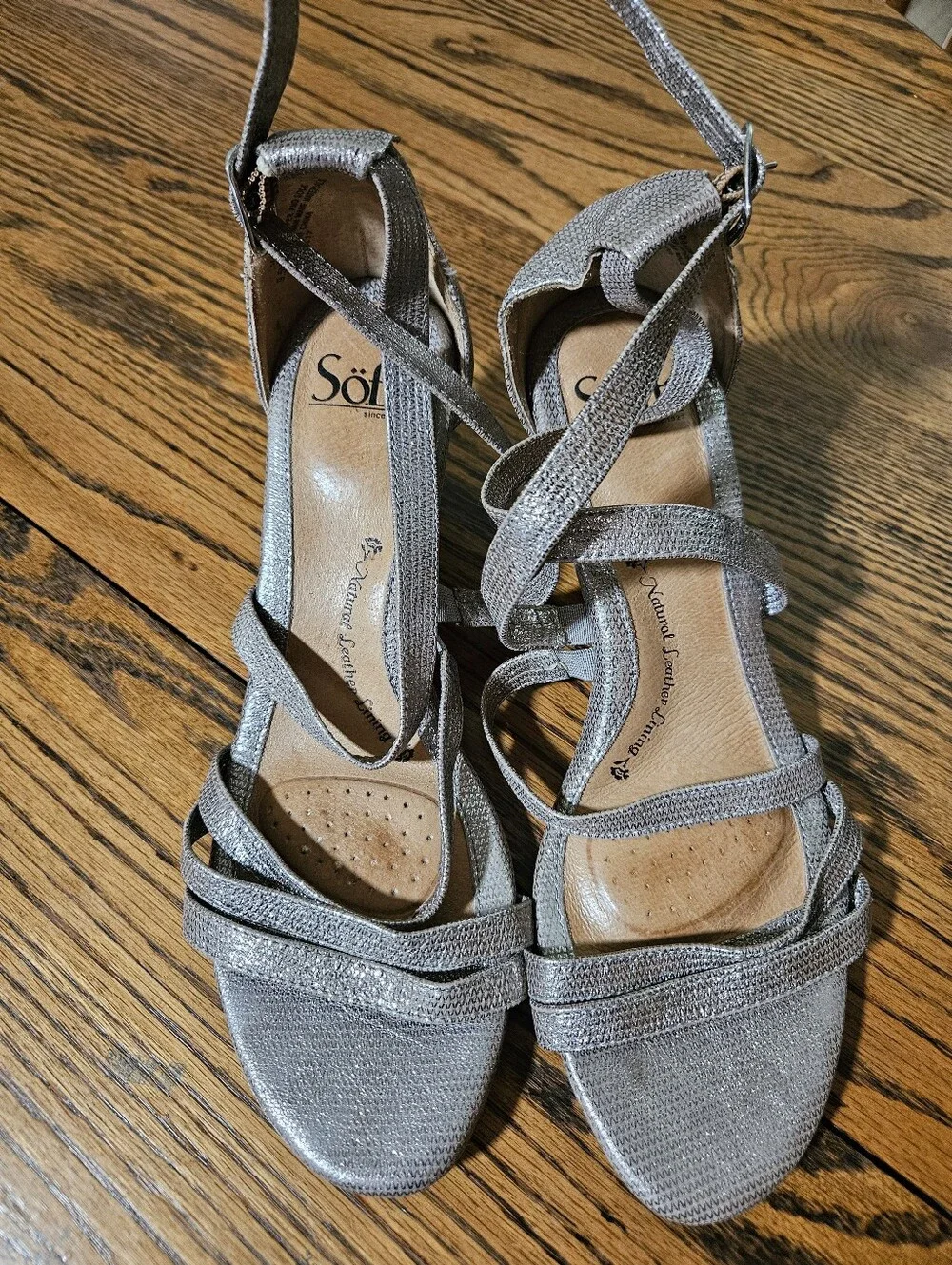 Sofft Metallic Silver Strappy Wedge Sandals Comfort Heel 9.5M